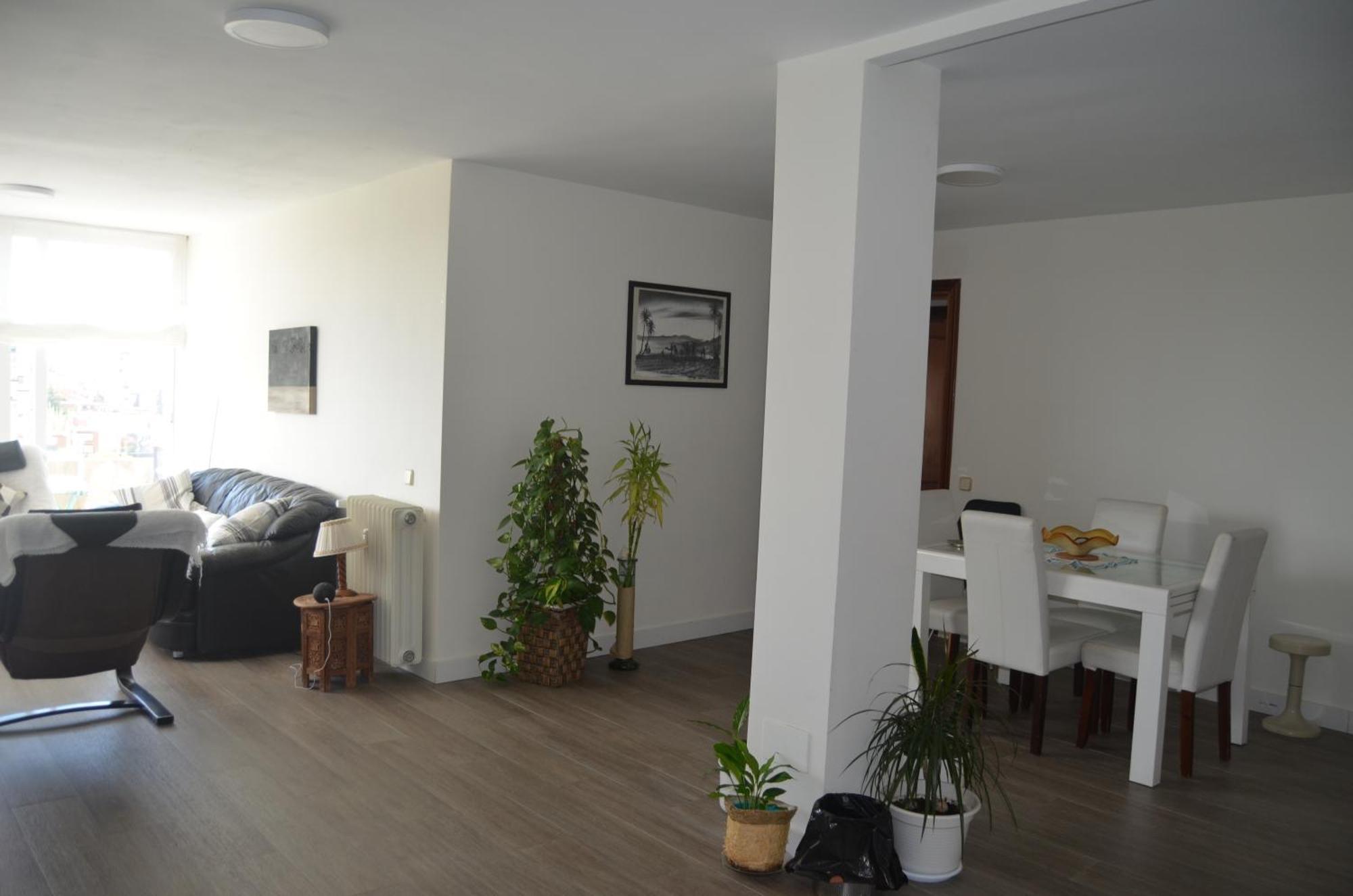 Luxury Renovated With Terrace In Appartement